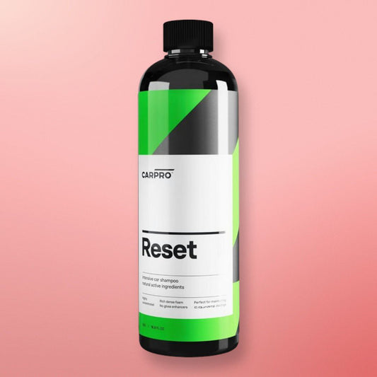 CARPRO Reset was formulated as the perfect partner to nanotechnology based sealants and coatings, with cleaning properties tailored to their unique needs. Utilizing intelligent pH surfactants, Reset breaks down road grime and traffic films with the power of an alkaline cleaner, whilst being as gentle on the surface as a pH-neutral shampoo. 